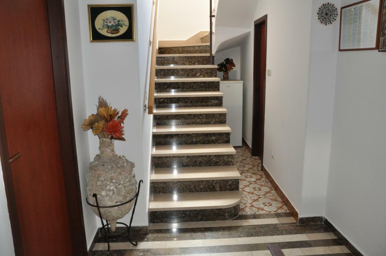 Villa Delfina Подгора Екстер'єр фото